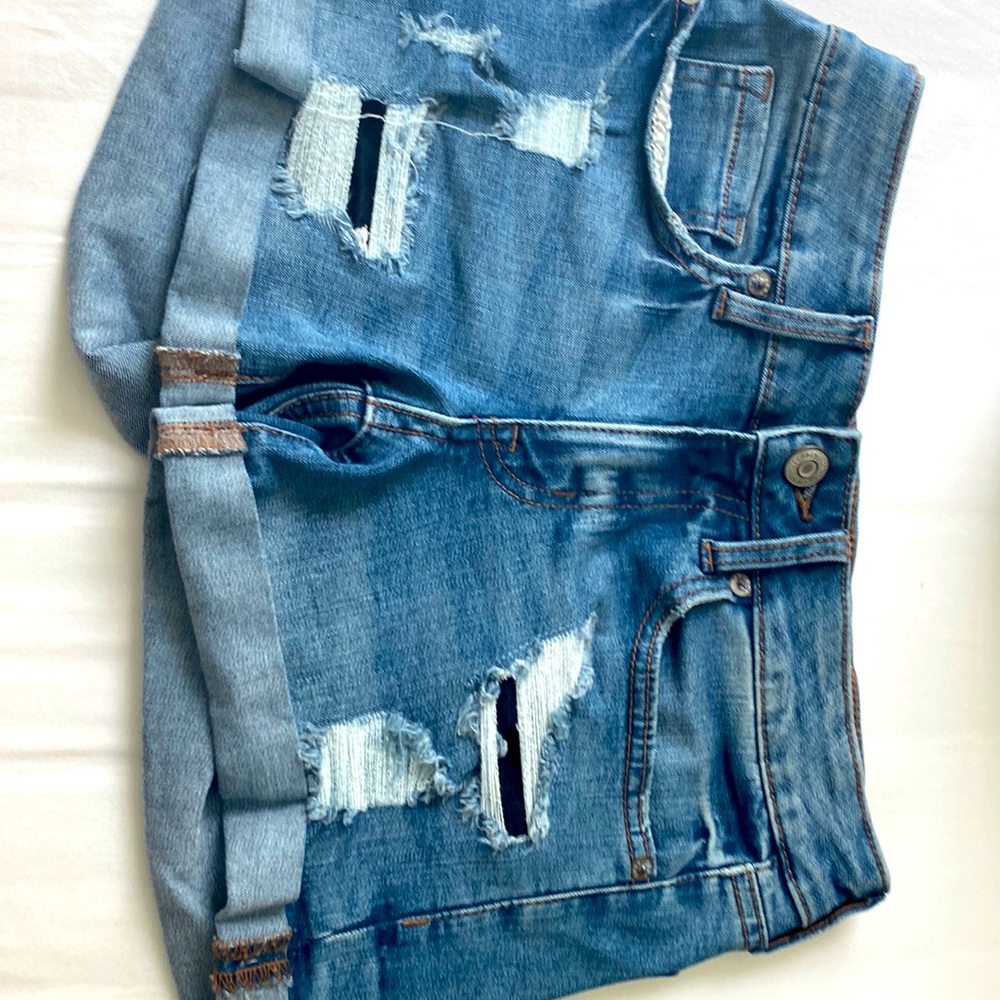 Aero Low Rise Midi-3.5” Size 4 Jean Shorts
